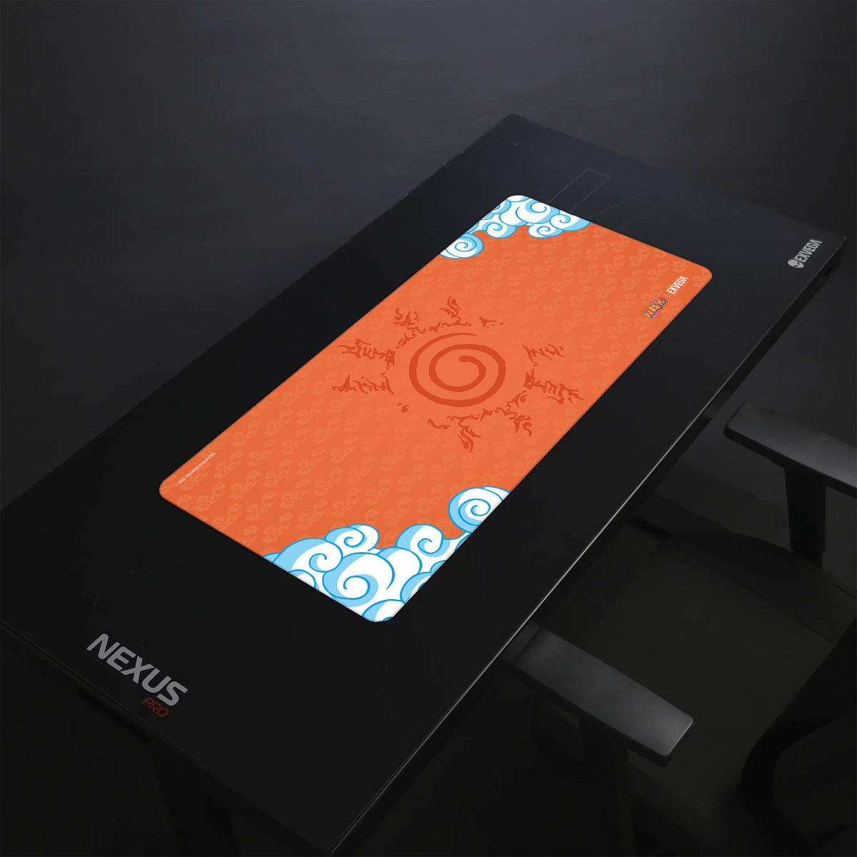 EXVEGA Naruto Edition büyük mousepad, 90×40 cm, renkli Naruto tasarımıyla oyun ve çalışma için uygun geniş yüzey.