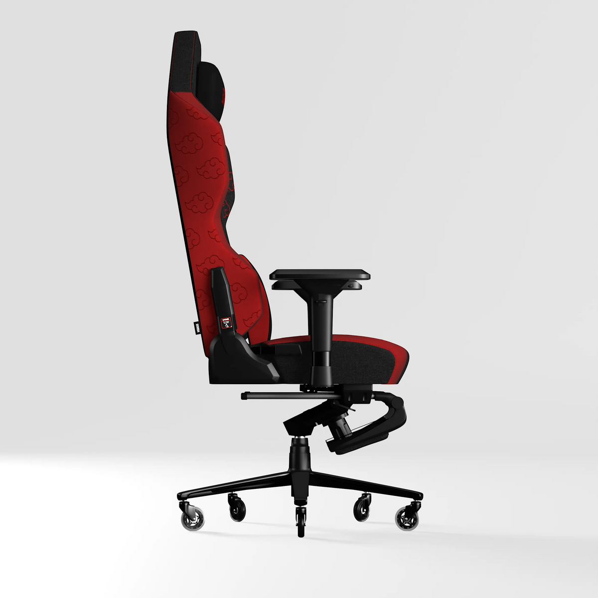 EXVEGA Andromeda Pro Akatsuki Edition oyuncu koltuğu, siyah ve kırmızı tasarımlı ergonomik oyun koltuk görüntüsü